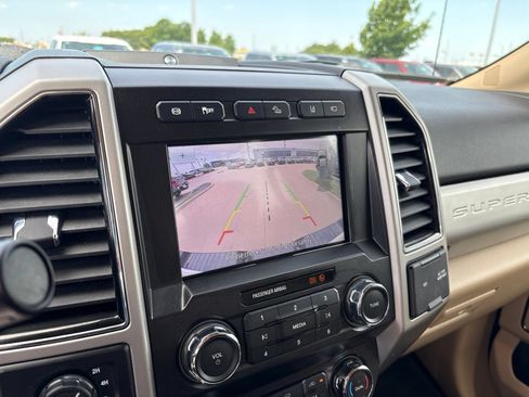 Used 2021 Ford F250 Lariat w/ Tremor Off-Road Package AWD/4WD image 23