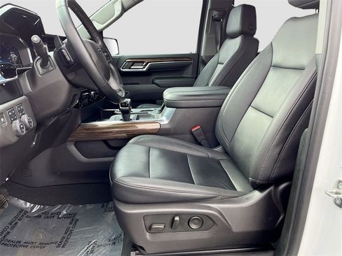 Used 2024 Chevrolet Silverado 1500 LT Trail Boss w/ Convenience Package II image 22