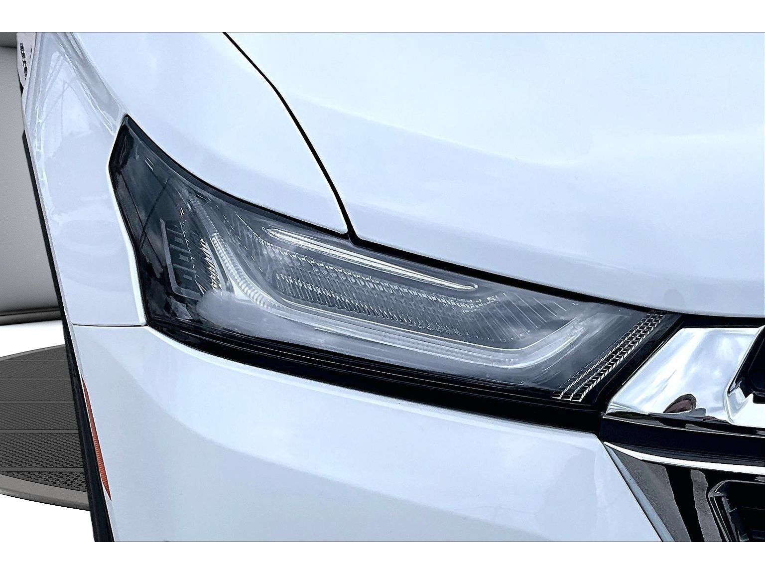 Used 2024 Chevrolet Traverse LS w/ Safety Package FWD image 51
