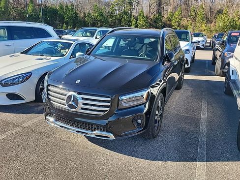 Used 2025 Mercedes-Benz GLB 250 image 3
