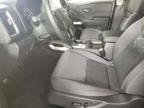 New 2026 Nissan Frontier SV w/ Tow Package RWD image 12