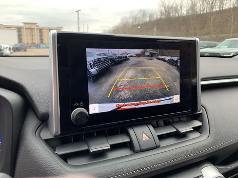 Used 2023 Toyota RAV4 XLE image 21