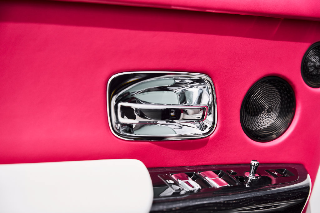 Used 2023 Rolls-Royce Phantom Sedan RWD image 46
