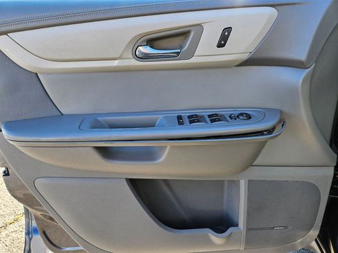 Used 2013 Chevrolet Traverse LT AWD/4WD image 12