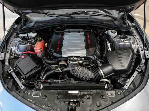 Used 2019 Chevrolet Camaro SS RWD image 47