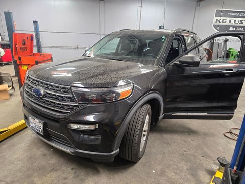 Used 2022 Ford Explorer XLT w/ Equipment Group 202A image 19
