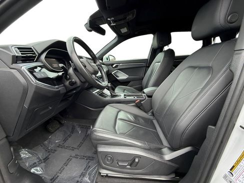 Used 2024 Audi Q3 2.0T Premium image 9