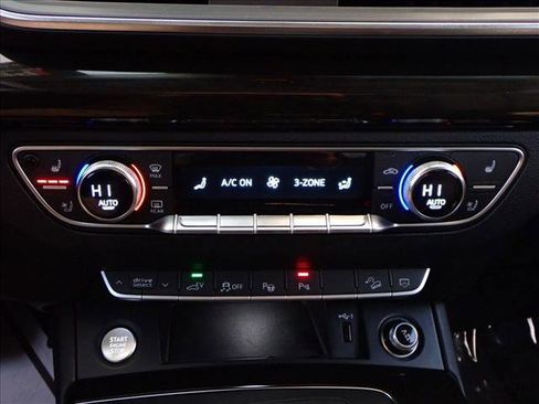 Used 2020 Audi Q5 e Prestige image 21