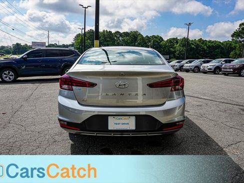 Used 2020 Hyundai Elantra SE w/ Cargo Package (C1) FWD image 14