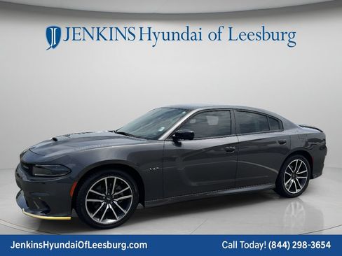 Used 2023 Dodge Charger R/T w/ Plus Group RWD image 11