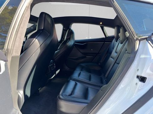 Used 2019 Tesla Model S Long Range image 10
