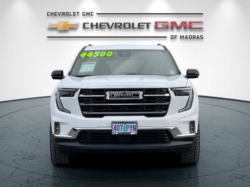 Used 2024 GMC Acadia Elevation image 8