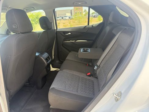 Used 2024 Chevrolet Equinox LT AWD/4WD image 16