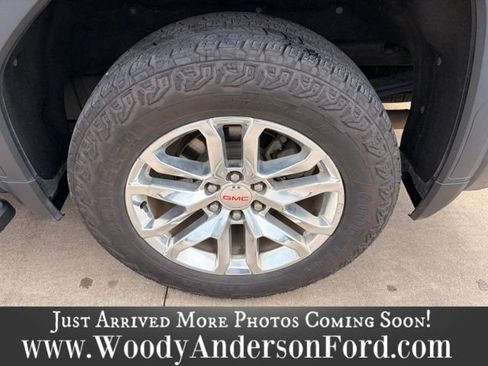 Used 2020 GMC Sierra 1500 SLT w/ SLT Premium Package AWD/4WD image 7