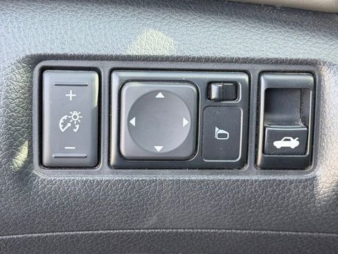 Used 2014 Nissan Sentra SV image 18