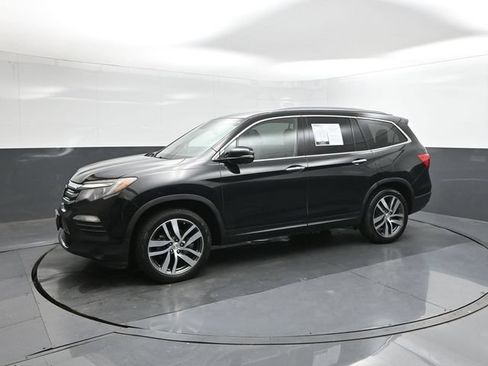 Used 2017 Honda Pilot Elite image 30