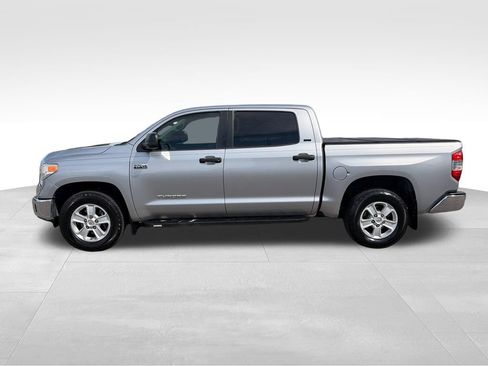Used 2016 Toyota Tundra SR5 w/ SR5 Upgrade Package RWD image 2