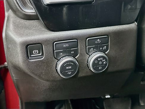 Used 2024 GMC Sierra 1500 Elevation AWD/4WD image 17