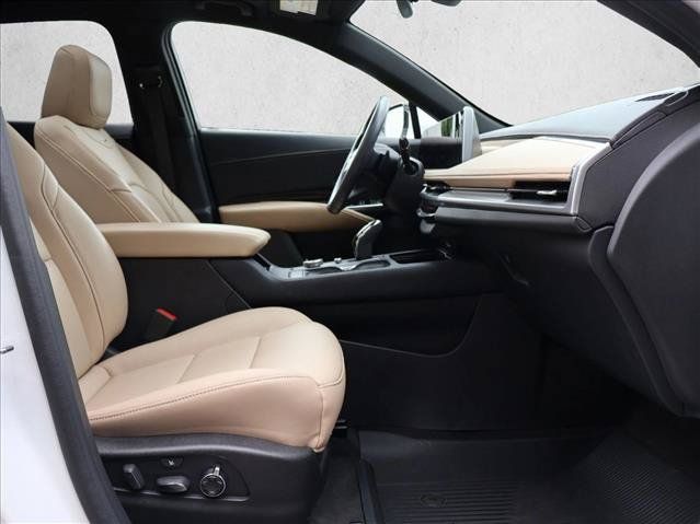 Used 2024 Cadillac XT4 Premium Luxury AWD/4WD image 27