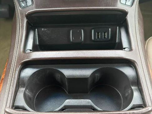 Used 2016 Chevrolet Tahoe LTZ AWD/4WD image 23