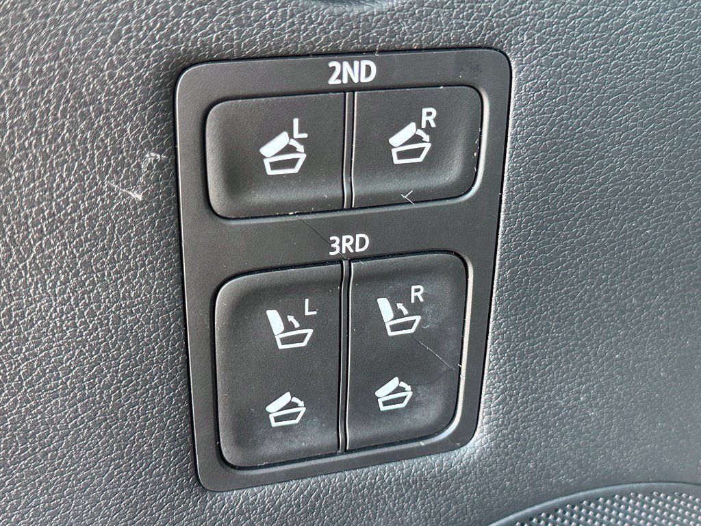 Used 2024 Hyundai Palisade Limited AWD/4WD image 35