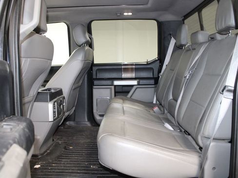 Used 2016 Ford F150 Lariat image 19