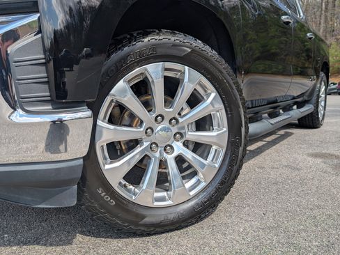 Used 2020 Chevrolet Silverado 1500 LTZ w/ LTZ Premium Package image 36