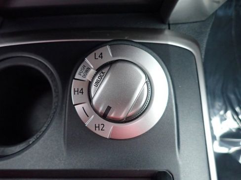 Used 2020 Toyota 4Runner SR5 image 22