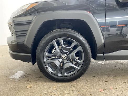 Used 2024 Toyota RAV4 Adventure image 12