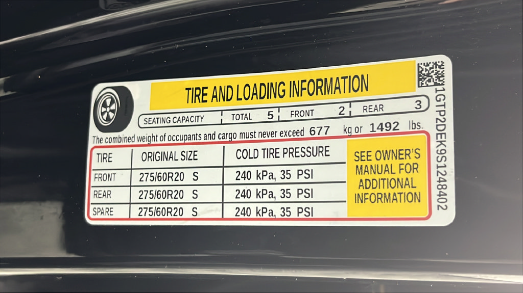Used 2025 GMC Canyon AT4 AWD/4WD image 34