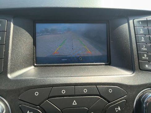 Used 2015 Ford Edge SE AWD/4WD image 25