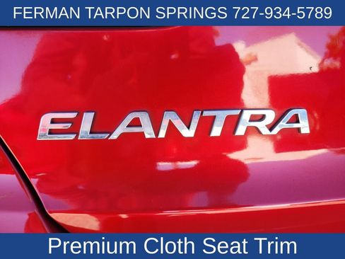 Used 2017 Hyundai Elantra SE image 18