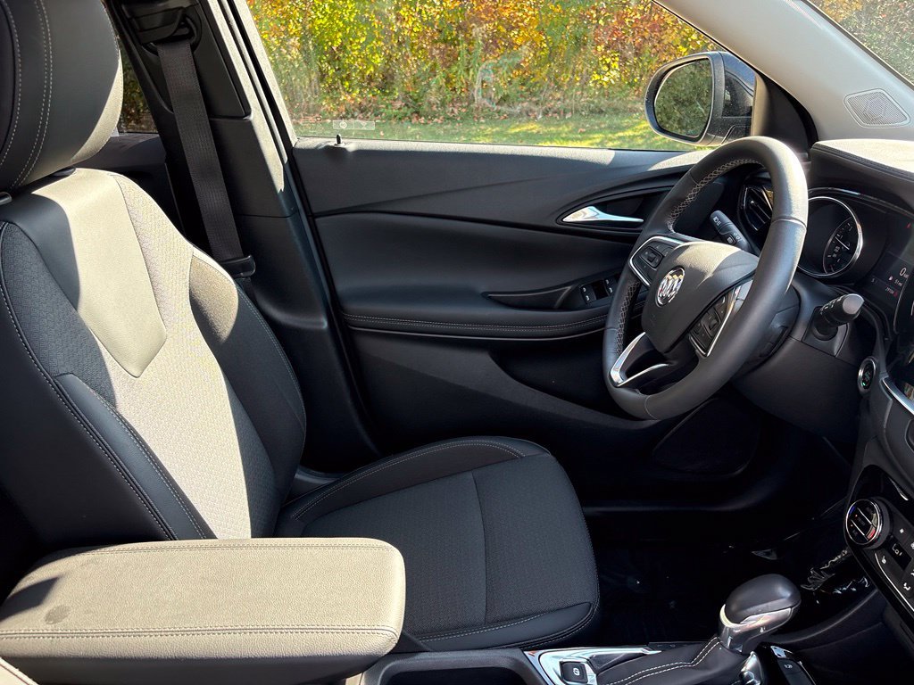 Used 2022 Buick Encore GX Select w/ Experience Buick Package FWD image 30