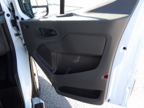 Used 2024 Ford Transit 250 Low Roof w/ Exterior Upgrade Package RWD image 29