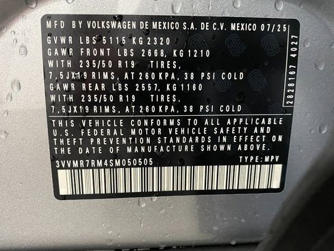 New 2025 Volkswagen Tiguan SE image 31