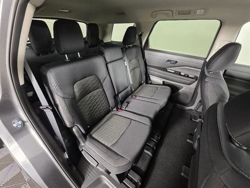 New 2026 Nissan Pathfinder SV image 17