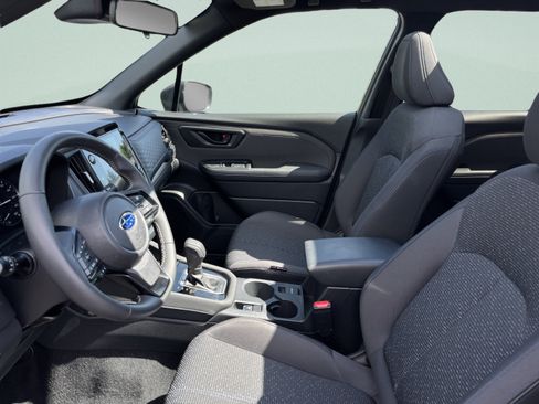 Used 2025 Subaru Forester Premium AWD/4WD image 13
