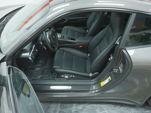 Used 2014 Porsche 911 Carrera 4S image 44