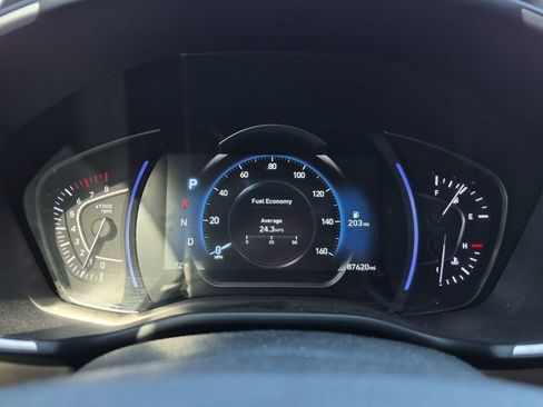Used 2020 Hyundai Santa Fe Limited image 12