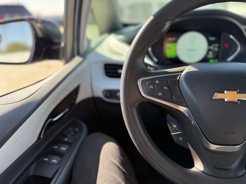 Used 2020 Chevrolet Bolt LT image 7