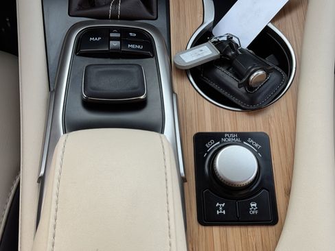 Used 2018 Lexus RX 350L image 27