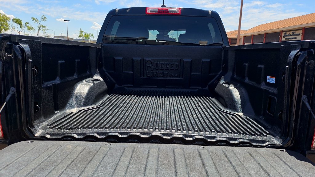 Used 2023 Chevrolet Colorado W/T RWD image 13