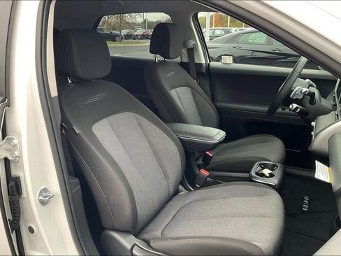 Certified 2024 Hyundai Ioniq 5 SEL image 8