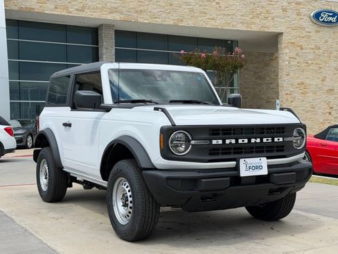 New 2026 Ford Bronco 2-Door AWD/4WD image 19