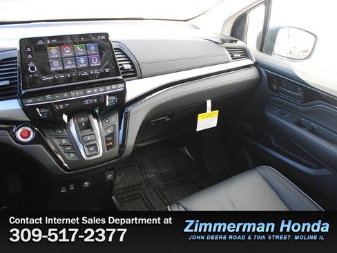 New 2026 Honda Odyssey Touring image 12