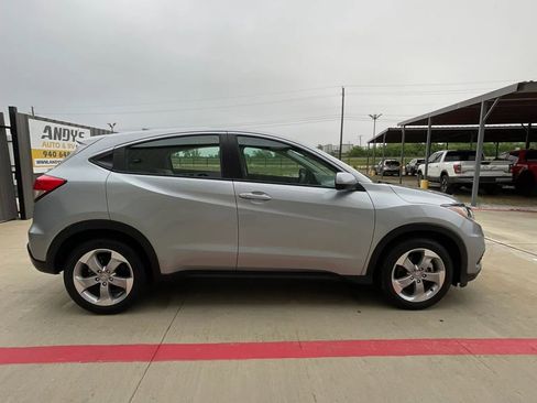 Used 2020 Honda HR-V LX image 20