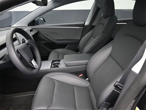 Used 2025 Tesla Model 3 image 20