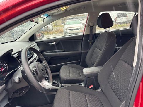 Used 2020 Kia Rio S image 9