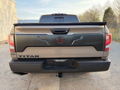 Used 2023 Nissan Titan PRO-4X w/ Pro-4x Convenience Package AWD/4WD image 3