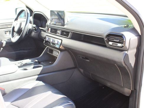 Used 2023 Honda Pilot Elite image 23